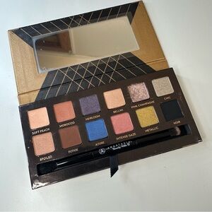 Anastasia Beverly Hills Eyeshadow Palette World Traveler, Matte Shimmer Glitter